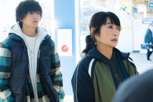 （C）2022「冬薔薇(ふゆそうび)」FILM PARTNERS