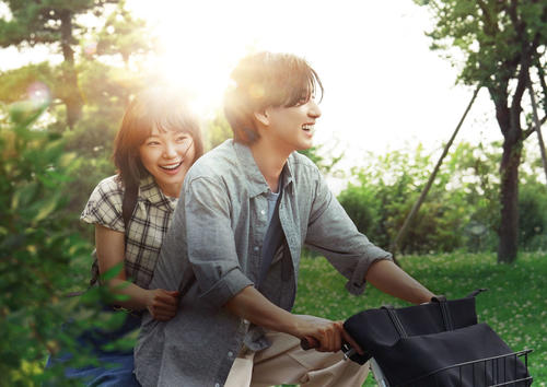 （C）2024「言えない秘密」製作委員会