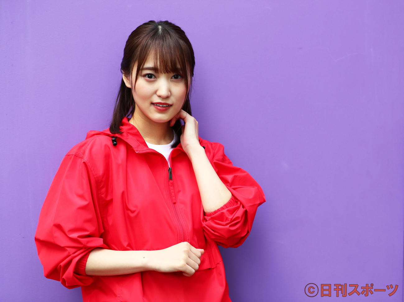 やわらかな笑顔を見せる欅坂46菅井友香（撮影・足立雅史）