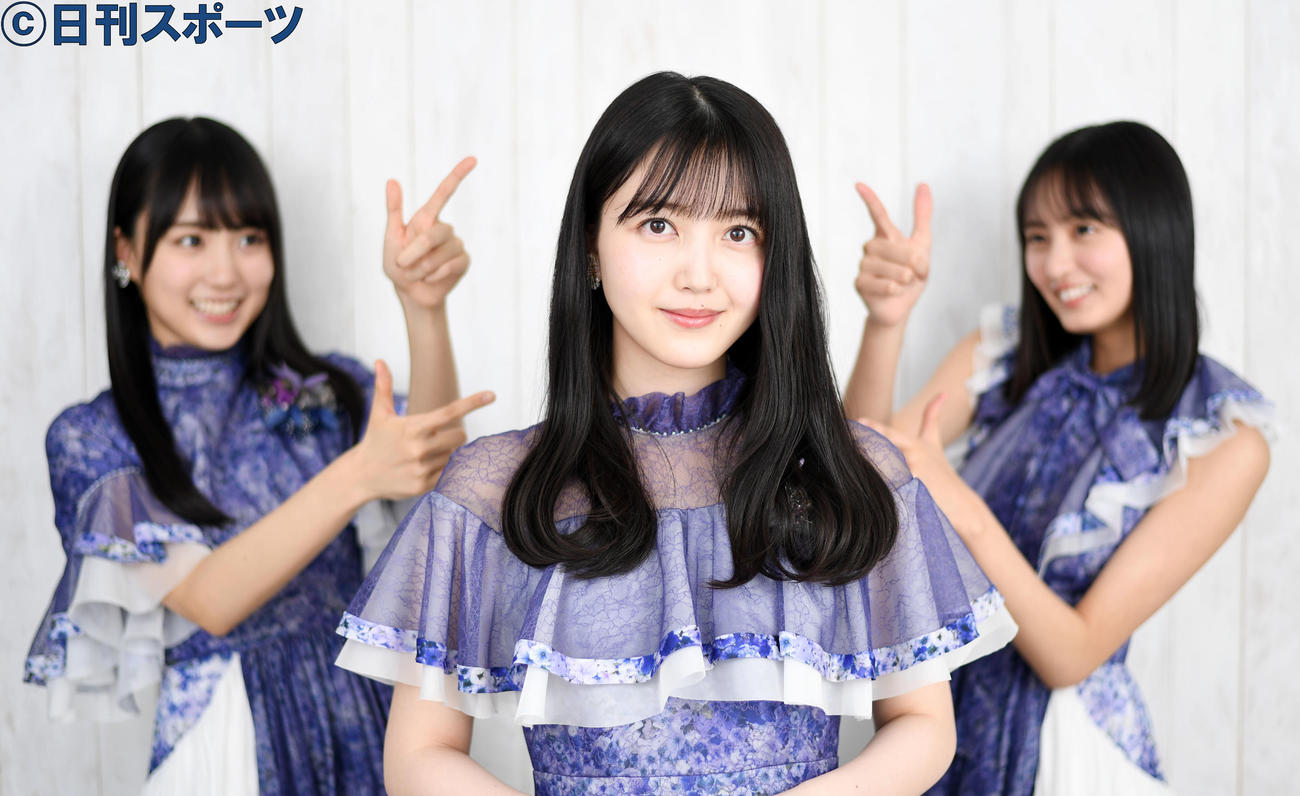 乃木坂46久保史緒里（中央）の後ろでおどける賀喜遙香（左）と遠藤さくら（撮影・横山健太）