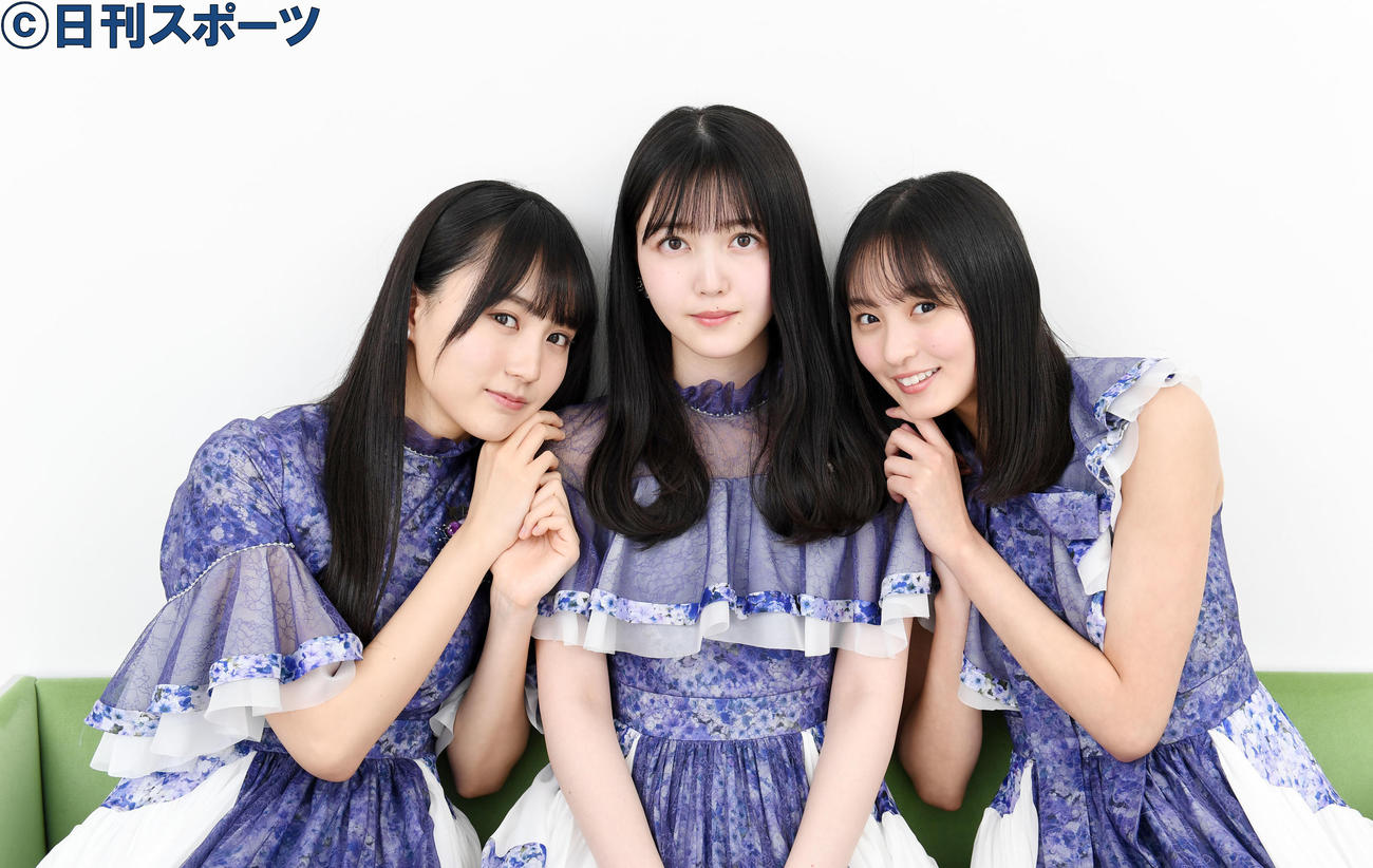 終始、仲良く撮影に臨んでいた、左から乃木坂46の賀喜遥香、久保史緒里、遠藤さくら（撮影・横山健太）