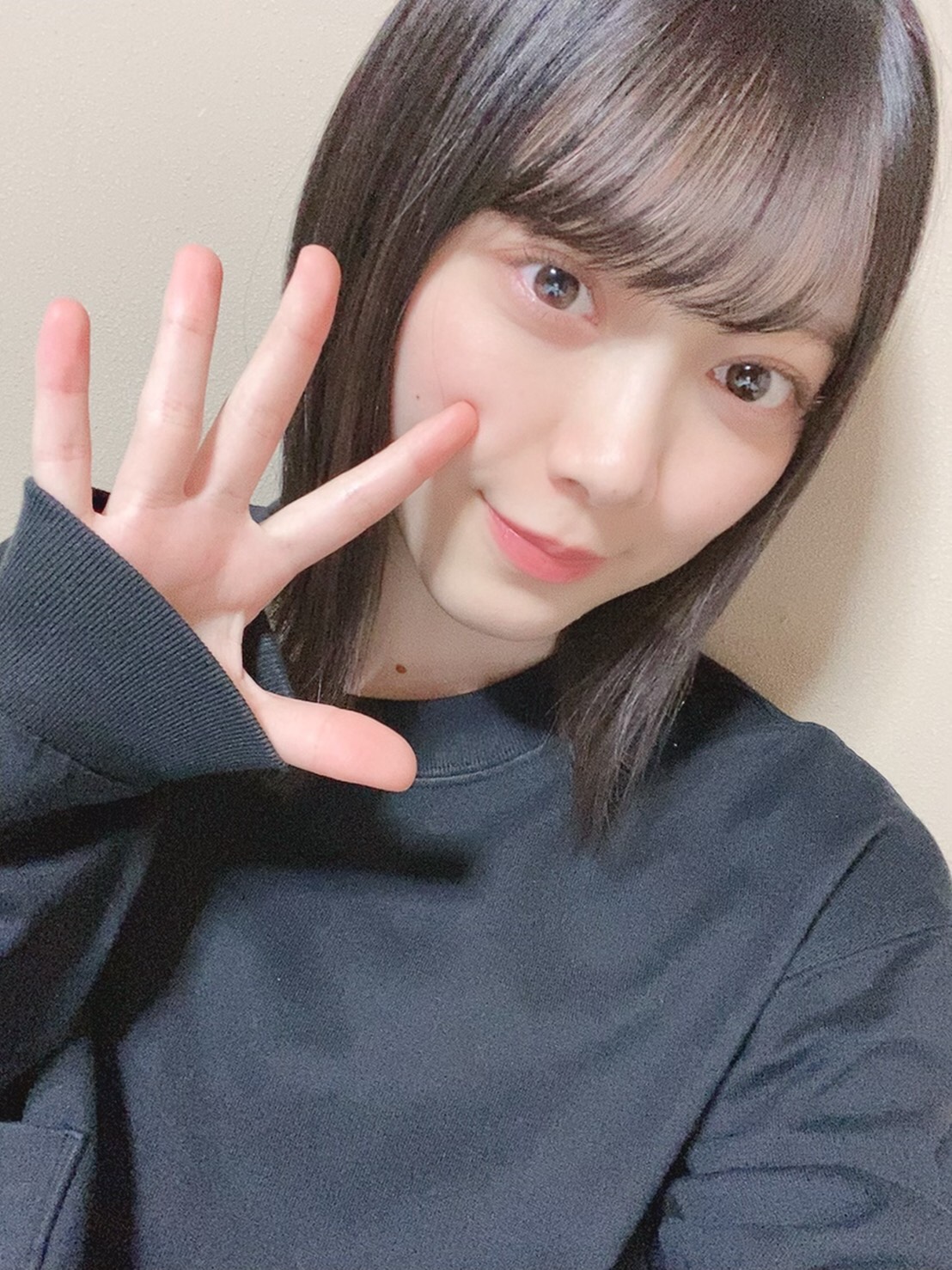 笑顔を見せる欅坂46森田ひかる