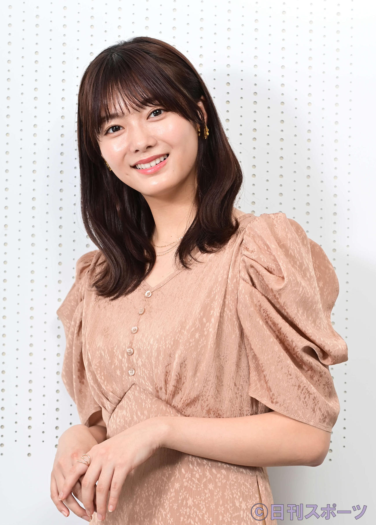 1st写真集「一歩目」を発売する櫻坂46田村保乃（撮影・小沢裕）