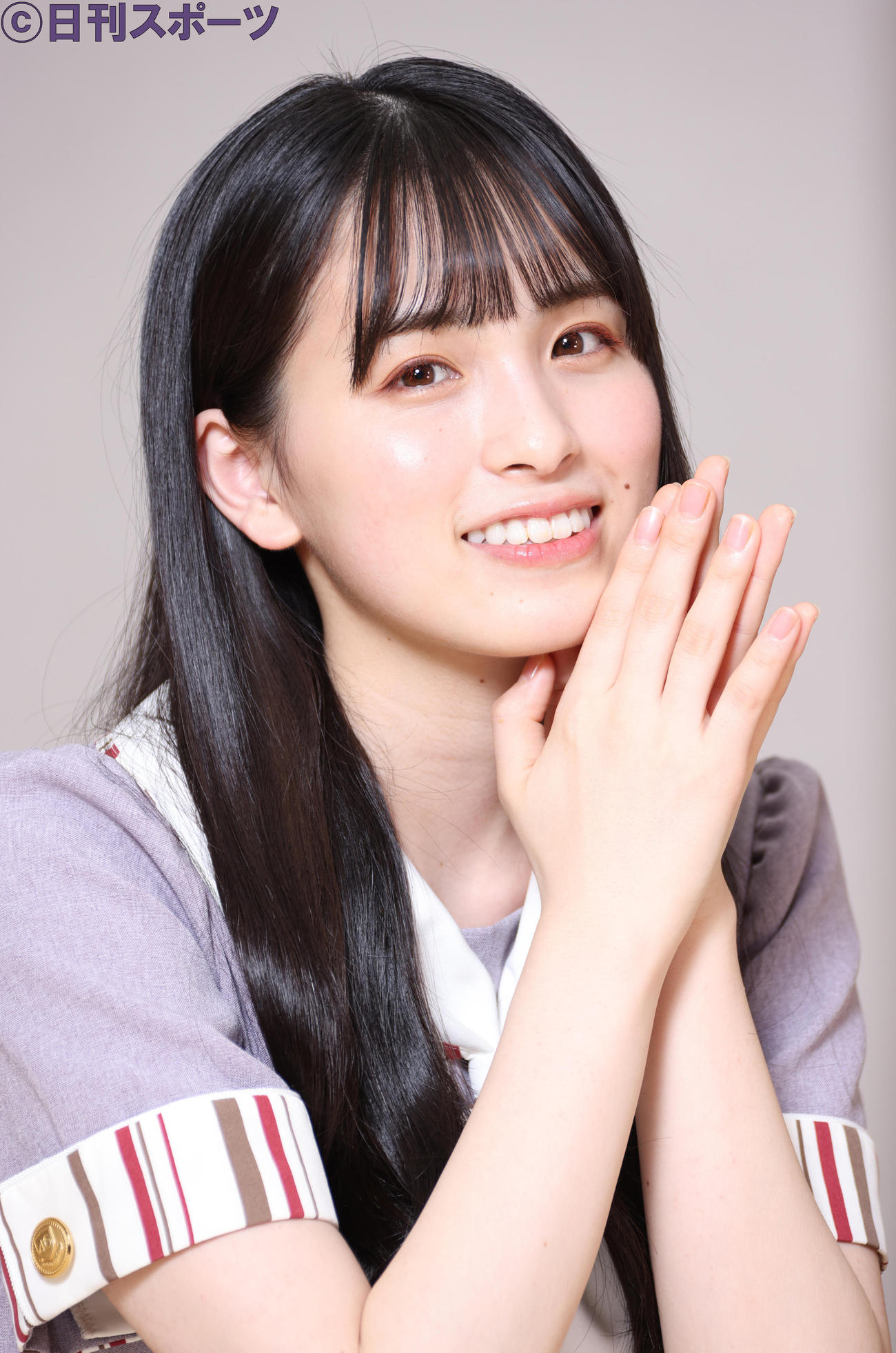 福岡で行われる卒業セレモニーを前に笑顔で心境を語る乃木坂46の大園桃子（撮影・中島郁夫）