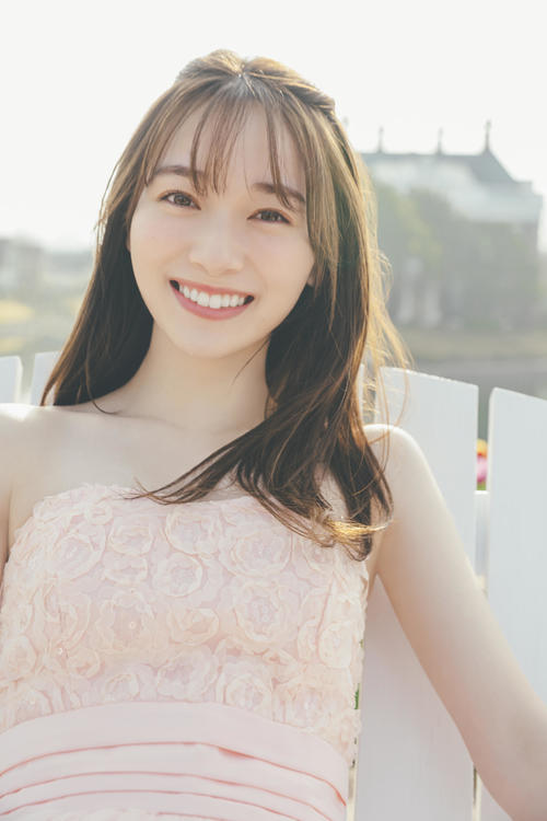 守屋麗奈ファースト写真集の先行カット（撮影・東京祐）