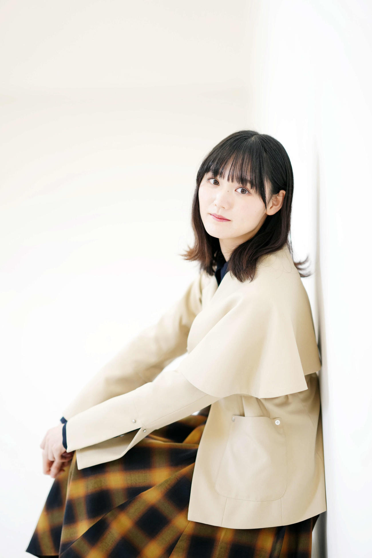 優しくやわらかな表情でカメラを見つめる櫻坂46増本綺良（撮影・横山健太）