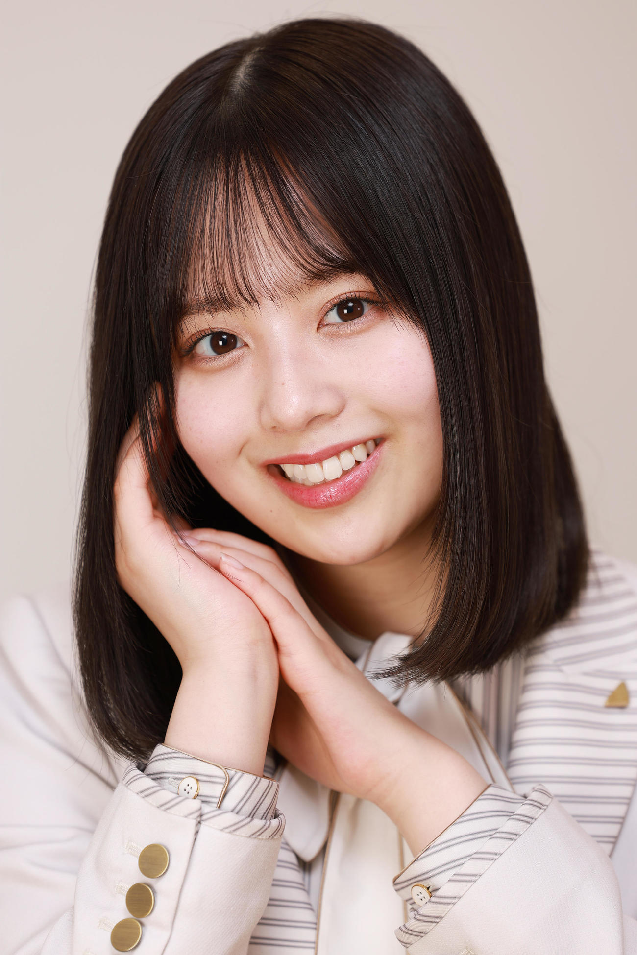 あどけなさの残る表情もかわいい佐藤璃果（撮影・中島郁夫）