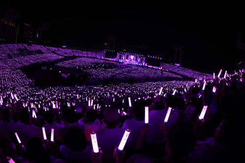 乃木坂46「真夏の全国ツアー2023」千秋楽で紫色に染まる神宮球場