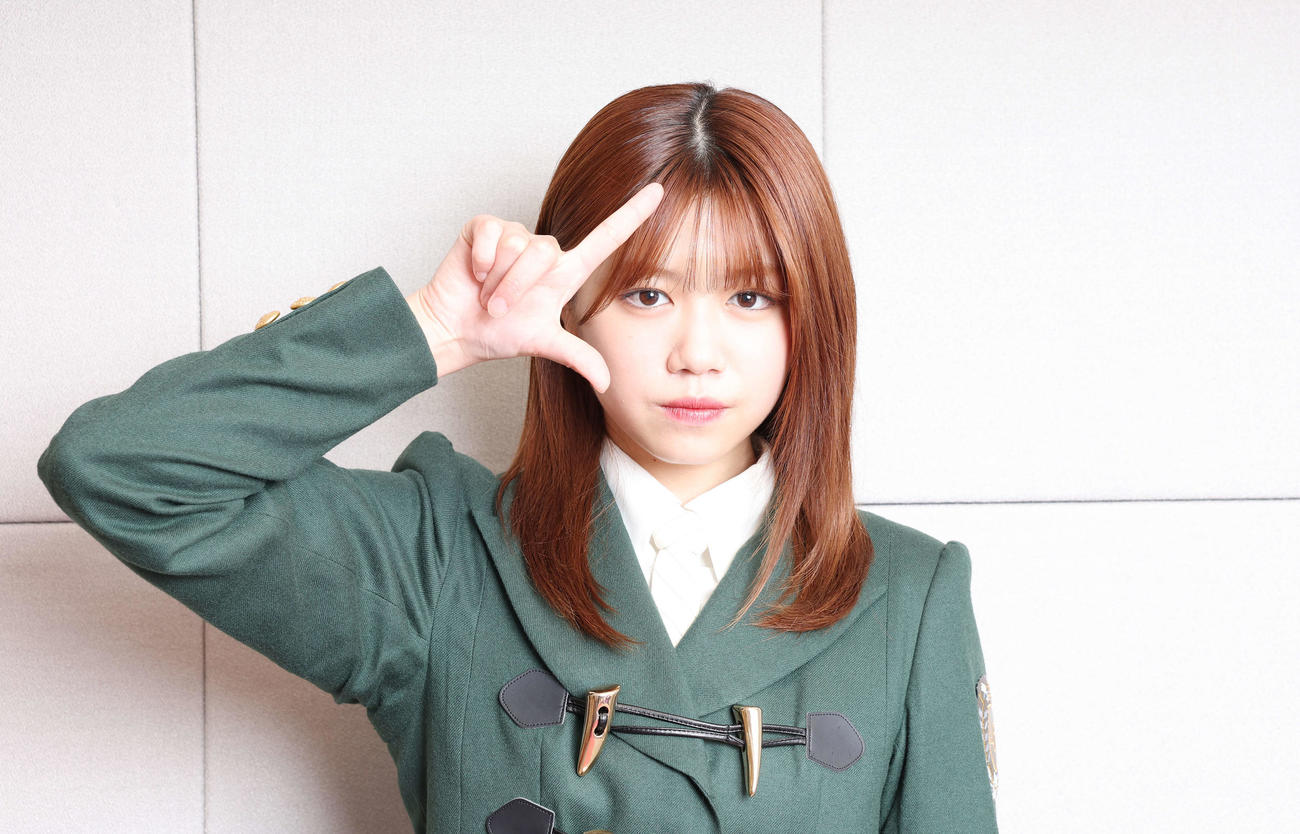 センターを務める「油を注せ！」の振り付けを披露する櫻坂46武元唯衣（撮影・宮地輝）