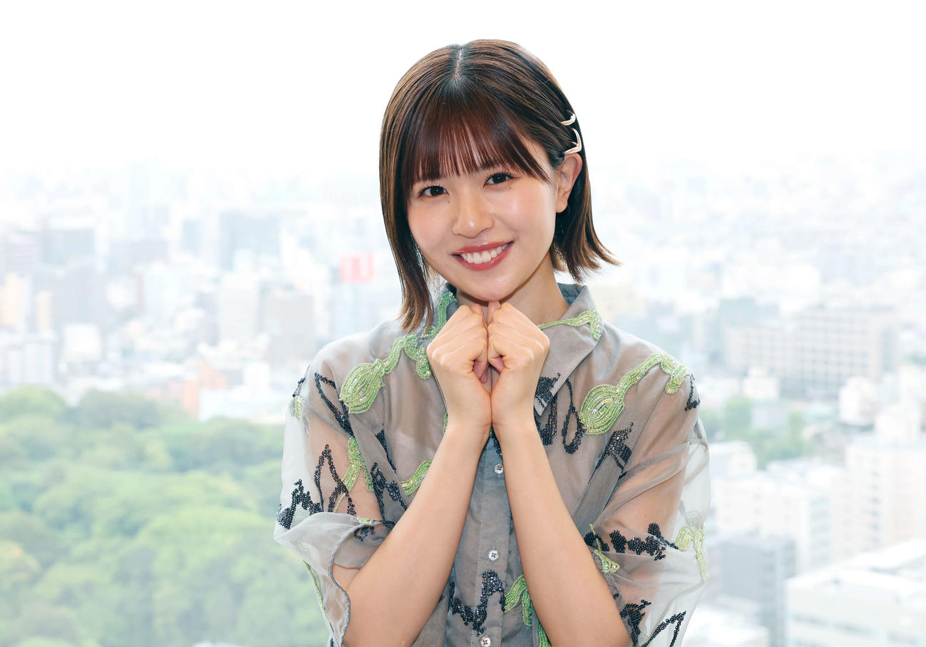 頑張る人たちへ笑顔を届ける日向坂46松田好花（撮影・宮地輝）