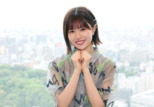 頑張る人たちへ笑顔を届ける日向坂46松田好花（撮影・宮地輝）