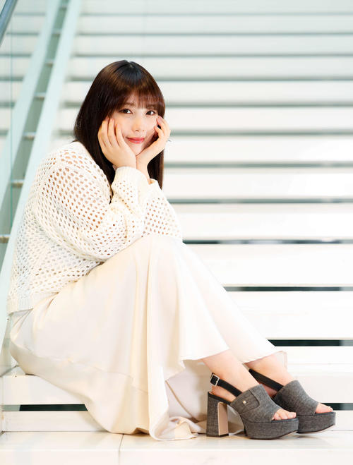 乃木坂46与田祐希 卒業前に写真集発売、水着も下着もお酒も…「はっちゃ