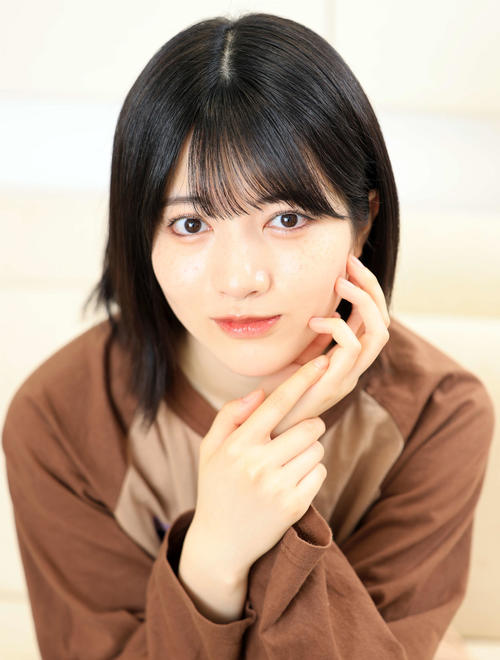 澄んだ瞳に思わず吸い込まれそうな乃木坂46林瑠奈(撮影・浅見桂子)