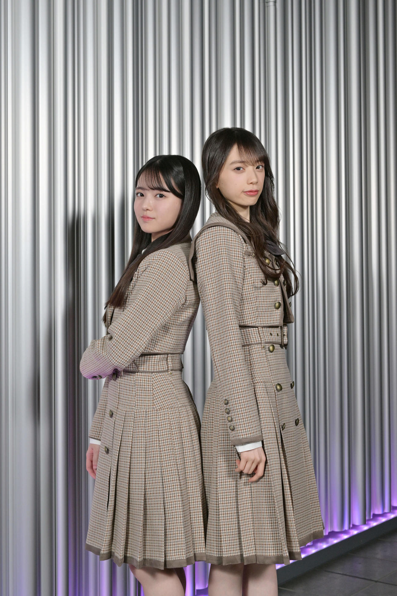 ダブルセンターを務める乃木坂46の矢田萌華（右）と瀬戸口心月（撮影・滝沢徹郎）