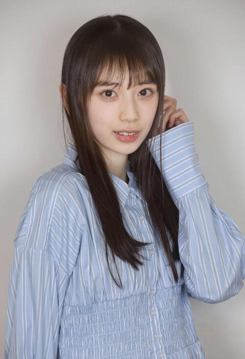ロングヘアが魅力的な乃木坂46の矢田萌華（撮影・中島郁夫）