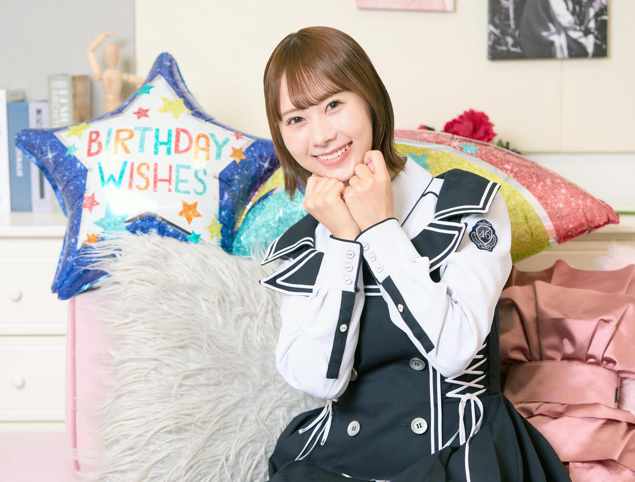 22歳の誕生日を迎え笑顔を見せる日向坂46の石塚瑶季（撮影・小島史椰）
