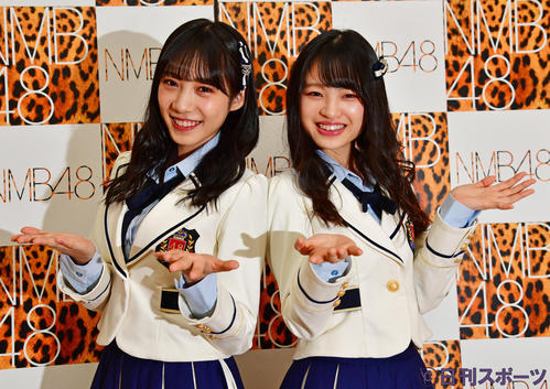 NMB48の横野すみれ（左）と新澤菜央（撮影・清水貴仁）