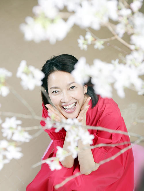 咲き誇る桜のように輝きを放つ笑顔を見せる羽田美智子（撮影・浅見桂子）