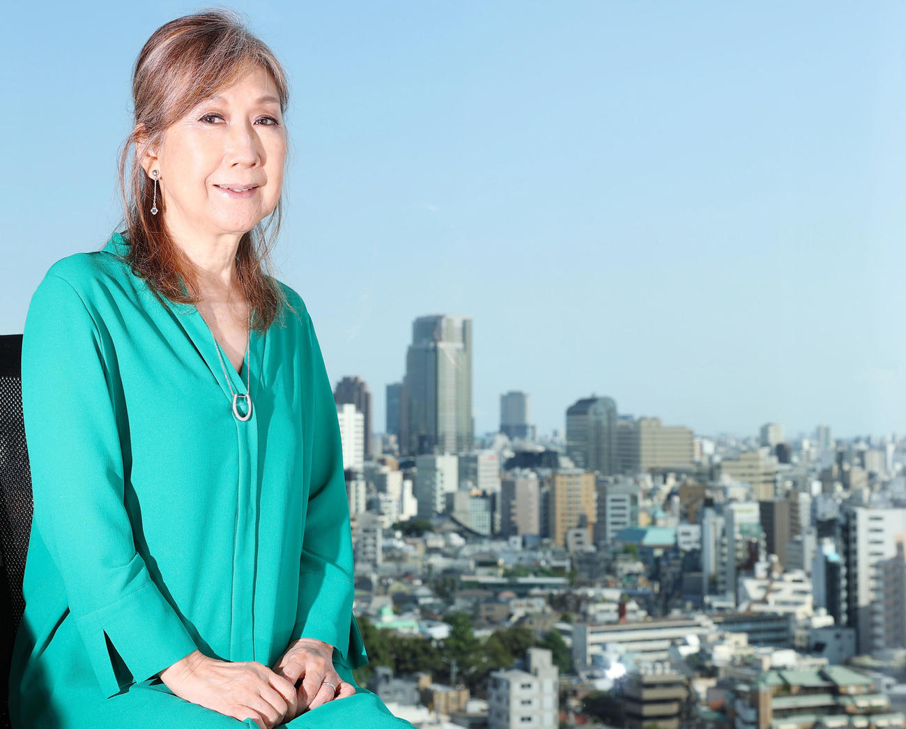 包み込むような優しい笑顔の高橋真梨子（撮影・垰建太）