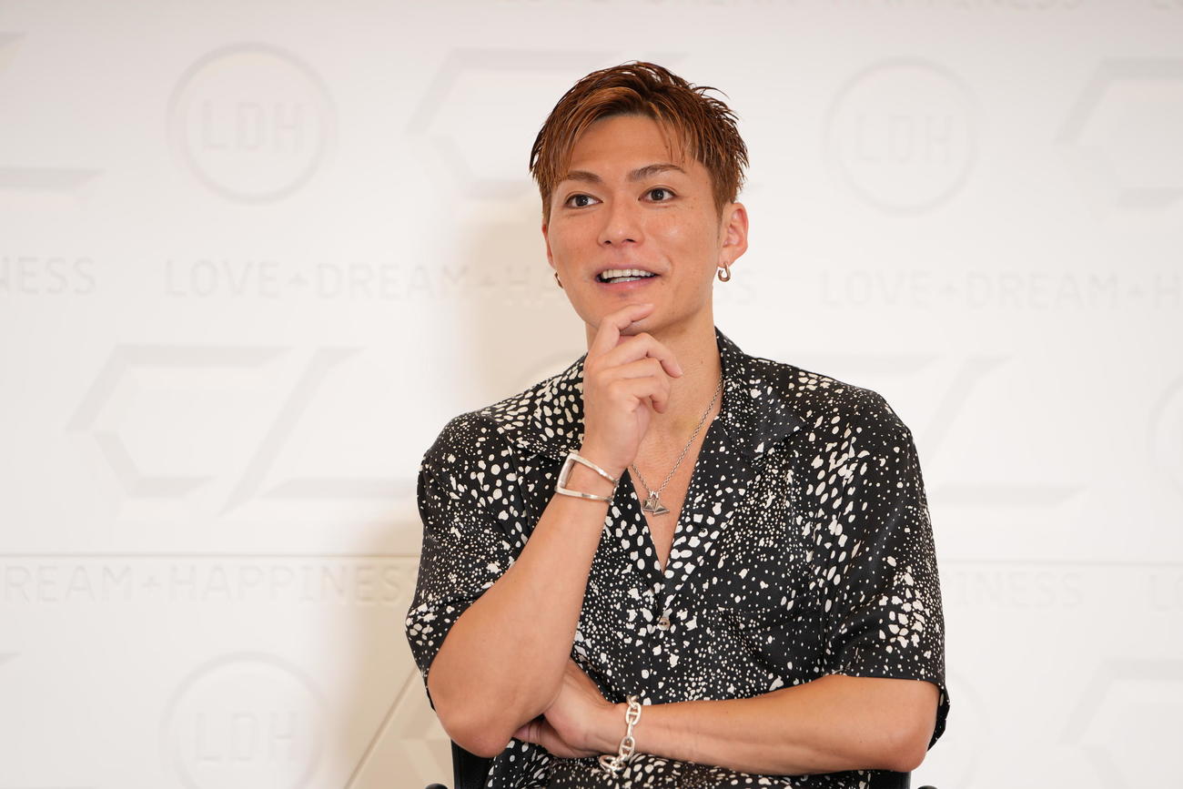 EXILE20周年について語るEXILE SHOKICHI（撮影・鈴木みどり）