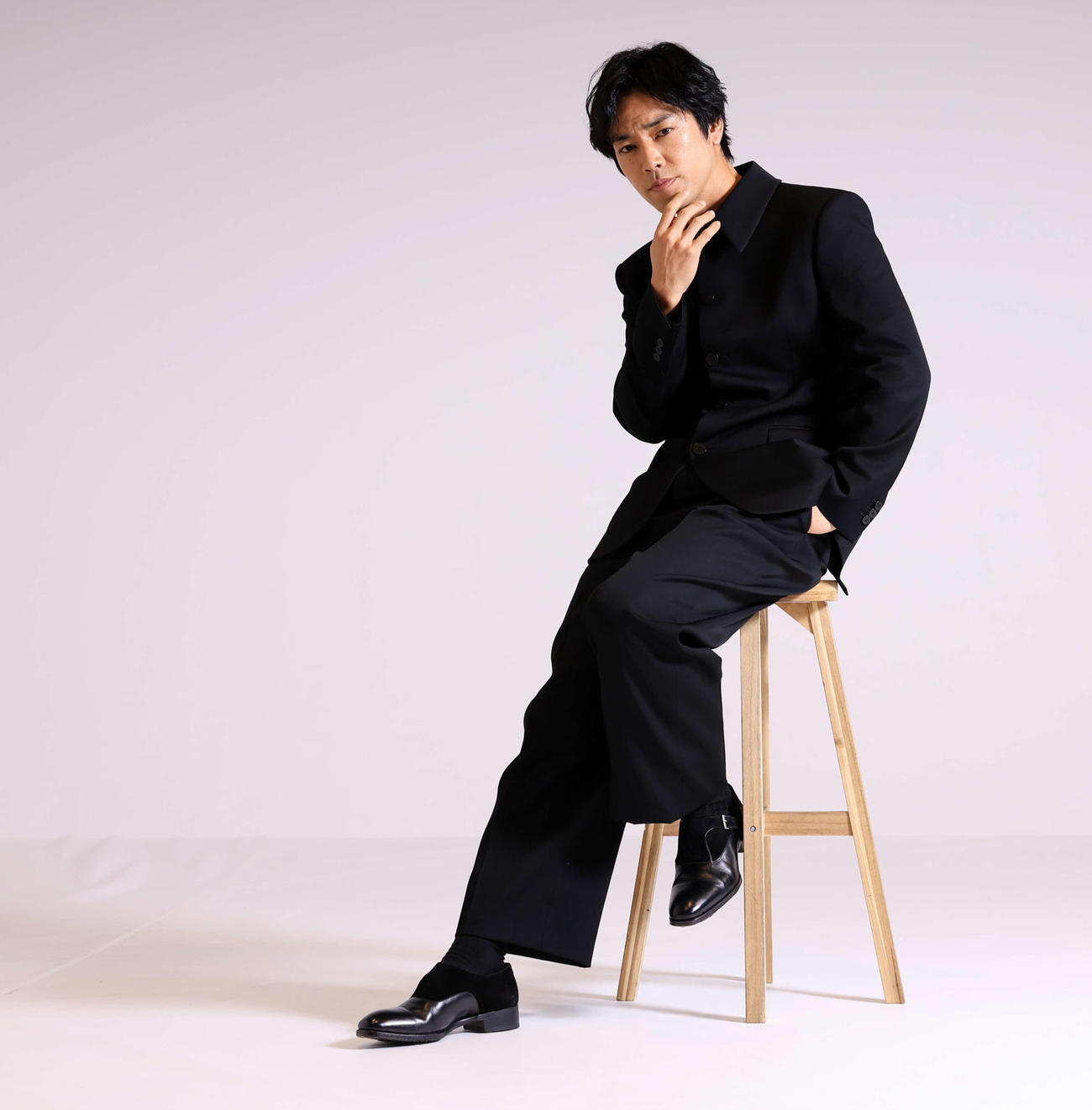 幅広い役に挑戦する桐谷健太。男っぽさの中にも、そこはかとない繊細な色気を感じました（撮影・浅見桂子）