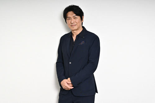 私が学生時代に見ていた深夜放送のドラマで、鍛え上げられた肉体を披露していた高橋克典さん。今も変わらぬ若々しさに驚きました(撮影・滝沢徹郎)