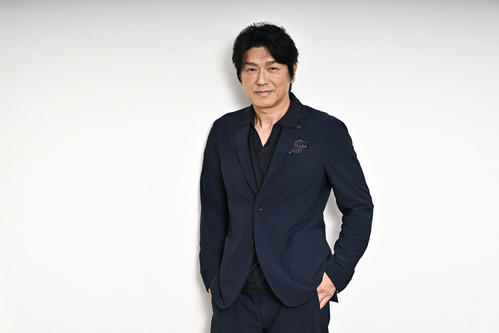 私が学生時代に見ていた深夜放送のドラマで、鍛え上げられた肉体を披露していた高橋克典さん。今も変わらぬ若々しさに驚きました(撮影・滝沢徹郎)