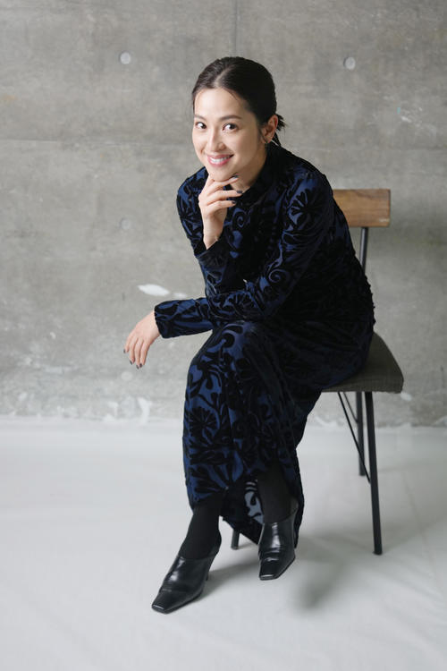 自然体でまっすぐな視線が印象的な中村アン(撮影・足立雅史)