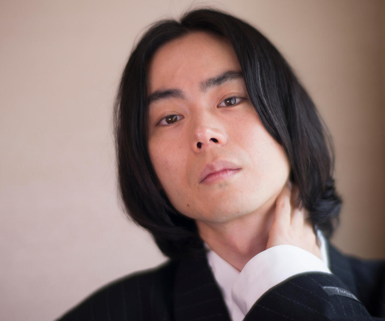 緊張感を持って臨んだ撮影だったが、それを察してくださったのか終始リラックスした表情を見せてくれた菅田将暉（撮影・中島郁夫）