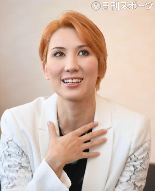 退団公演への思いを語る専科スターの星条海斗（撮影・渦原淳）