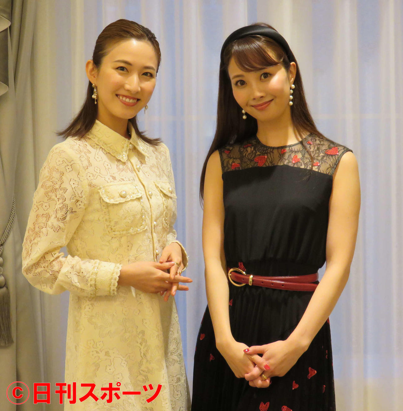 同期コンビでショーを行う実咲凜音（左）と妃海風（撮影・村上久美子）