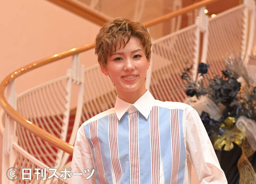 雪組新トップに就き、本拠地お披露目を控える彩風咲奈
