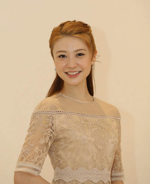 宙組新トップ娘役に就き、初の本拠地作に臨んでいる潤花