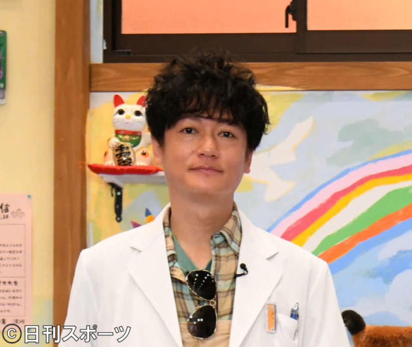 「にじいろカルテ」に出演する井浦新（2021年撮影）