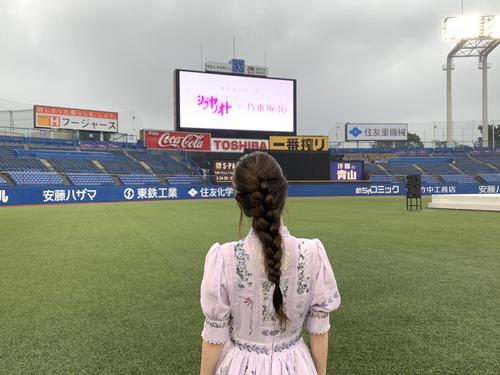 芝生の上に立つことはライブでは出来ない経験でした。応援してくれる皆さんがいてこのステージに立てましたし、パフォーマンスする場所を作ってくれるスタッフさんや乃木坂46に関わってくださる皆様に本当に感謝です。