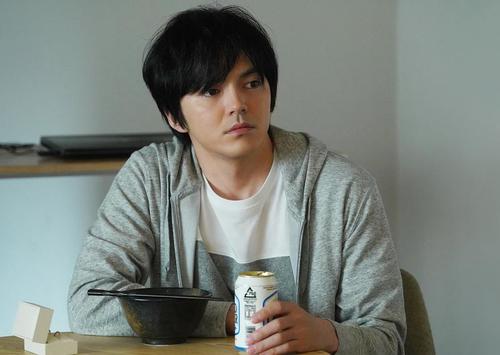 ドラマ「世界は3で出来ている」（C）フジテレビ