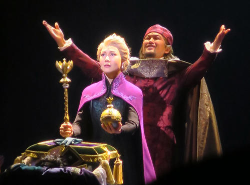 劇場が凍る「アナと雪の女王」エルサの魔法と演劇の魔法 - 梅 