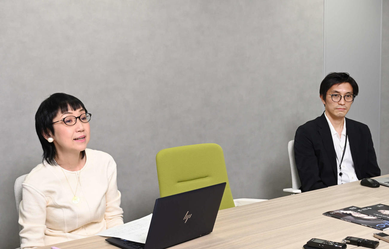 民放秋ドラマの見どころを語るTVer若生伸子社長（左）と小原一隆氏（撮影・官野貴）