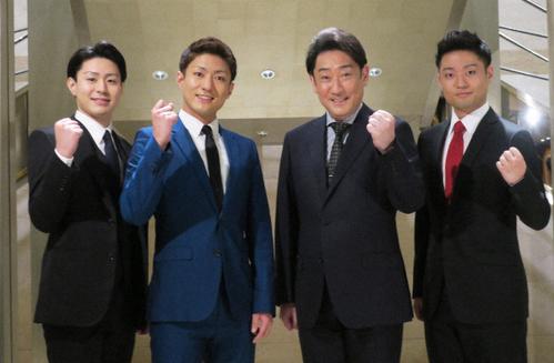 「松竹歌舞伎舞踊公演」取材会での中村芝翫ファミリー。左から、中村歌之助、中村橋之助、中村芝翫、中村福之助(2022年5月撮影)