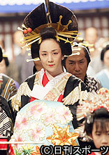 おいらん役で女優復帰した西田ひかる