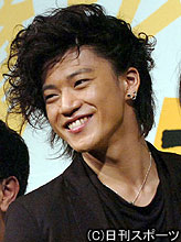 ドラマ「貧乏男子」の会見に臨む小栗旬