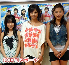 左から堀井美月、長崎莉奈、岩根あゆこ（撮影・中野由喜）