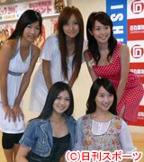 ソロＤＶＤ発売イベントを行った日テレジェニックの５人（撮影・木下淳）

