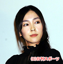 結婚を発表した麻生久美子(06年9月撮影・酒井清司)