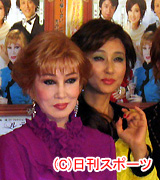 浅丘ルリ子（左）と秋吉久美子（撮影・林尚之）