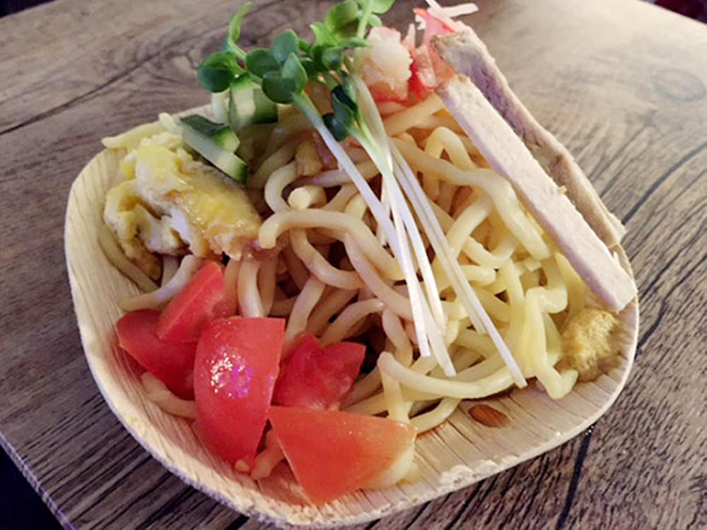 イッツィ・ビッツィ、麺料理