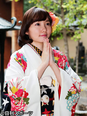 声優木戸衣吹が歳誕生日 晴れ着姿で飛躍誓う 芸能 日刊スポーツ
