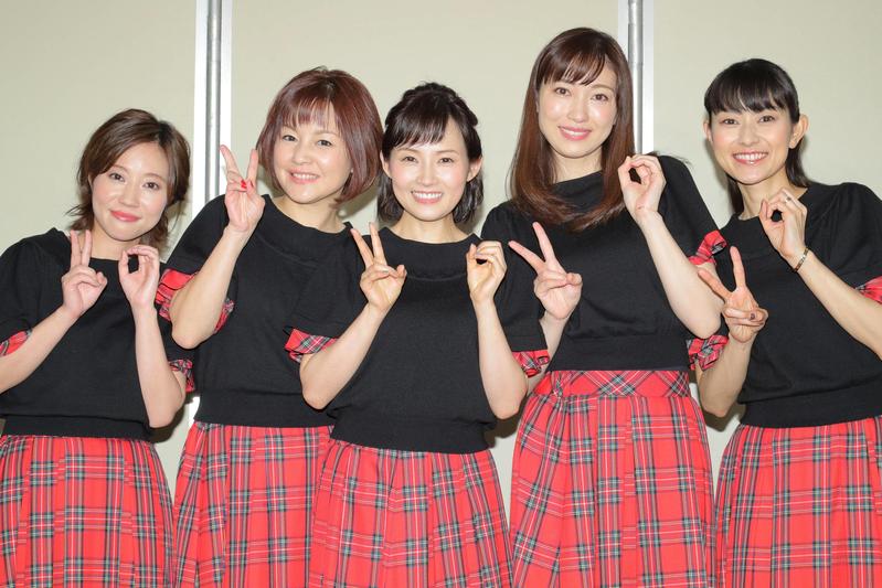 モー娘周年 初期メン勢ぞろい ５人全員ママに 音楽 日刊スポーツ