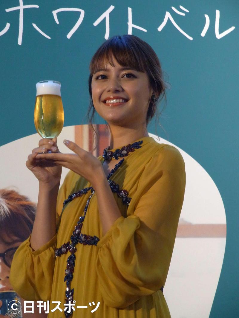 岸本 セシル 旦那
