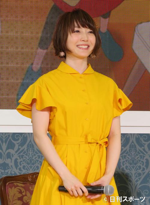 フジテレビ系アニメ「レイトン　ミステリー探偵社　～カトリーのナゾトキファイル～」の舞台あいさつに出席した花沢香菜（撮影・遠藤尚子）